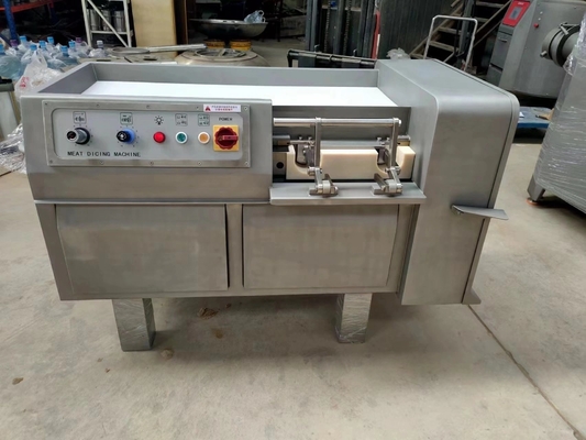 1480x800x980mm Πλήρως αυτόματο κοπτήρα κρέατος κοτόπουλου για γρήγορη επεξεργασία κρέατος